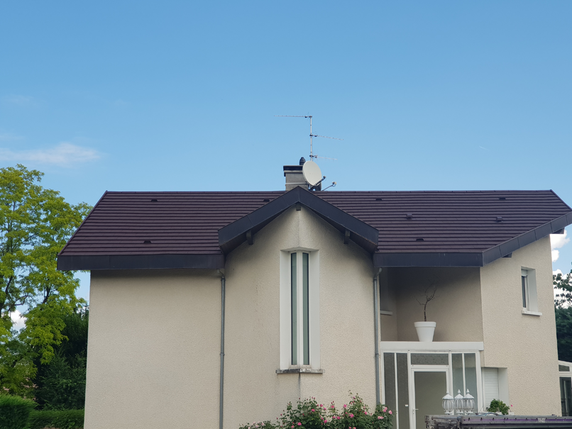 Travaux de rénovation et d'entretien de toiture